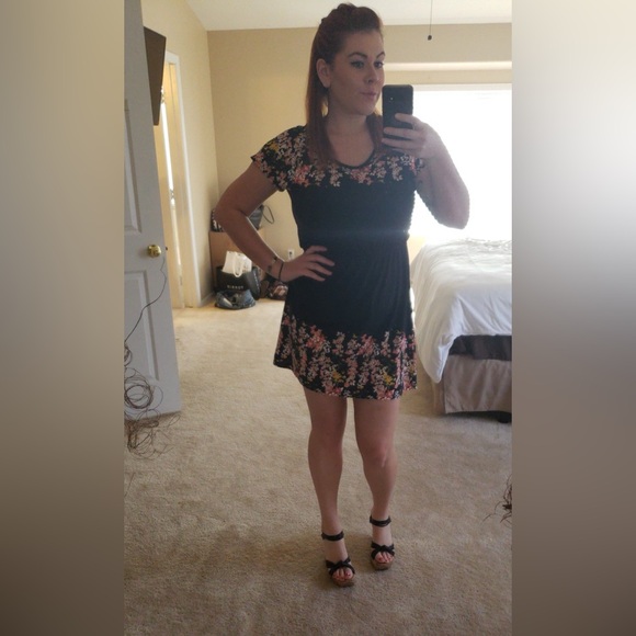 Maurice’s Dress - Picture 4 of 4